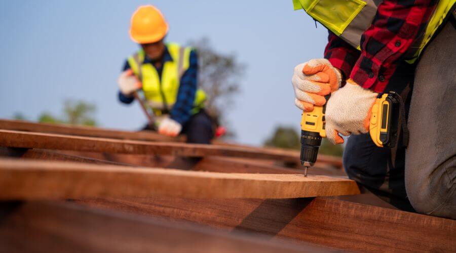 Expert Emergency Roof Repairs services in Iroquois, SD